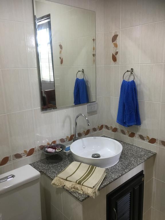 Homestay568 Roi Et Bagian luar foto