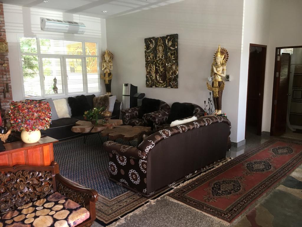 Homestay568 Roi Et Bagian luar foto